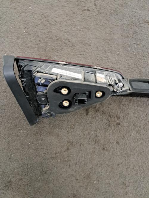 Image Bandeau de feu malle/hayon - SKODA SUPERB 3