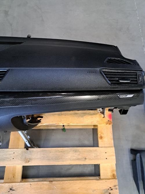 Image Planche de bord complete - SKODA SUPERB 3
