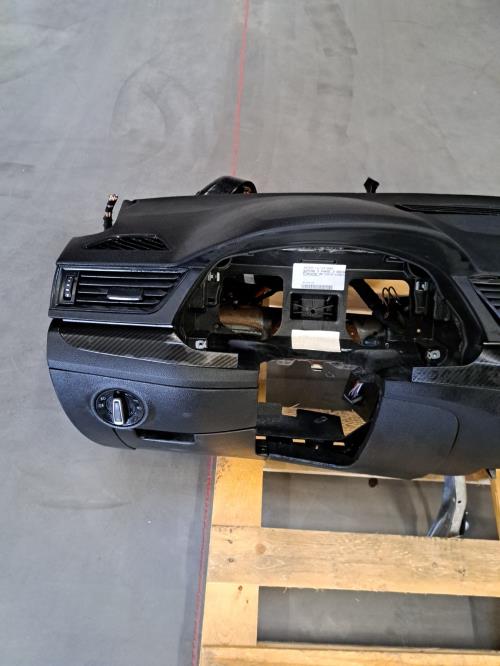 Image Planche de bord complete - SKODA SUPERB 3