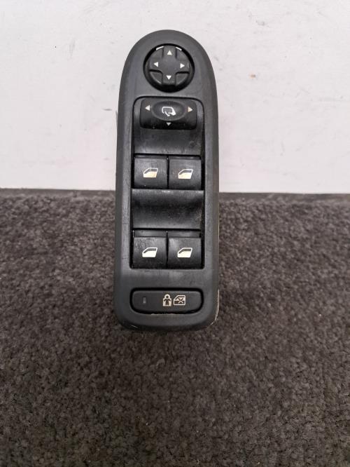 Image Interrupteur de leve vitre avant gauche - CITROEN C5 2