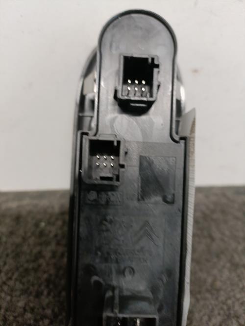 Image Interrupteur de leve vitre avant gauche - CITROEN C5 2