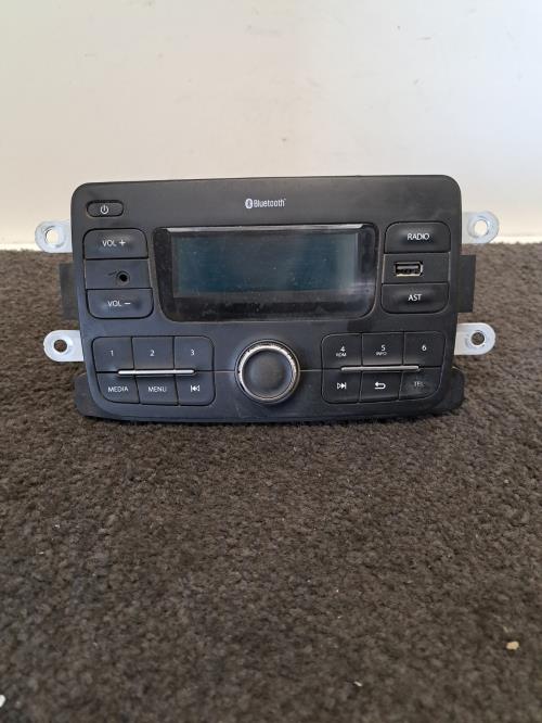 Image Autoradio d'origine - DACIA LOGAN MCV 2