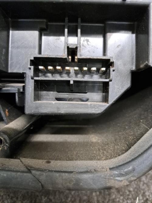 Image Feu arriere principal droit (feux) - RENAULT R19