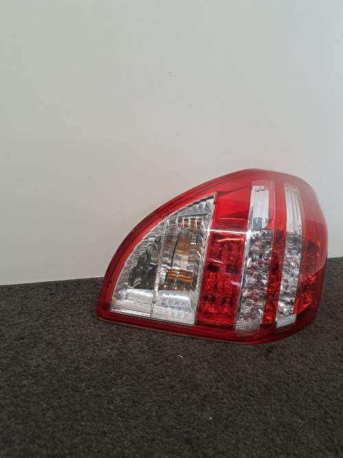 Image Feu arriere principal gauche (feux) - TOYOTA RAV4 3