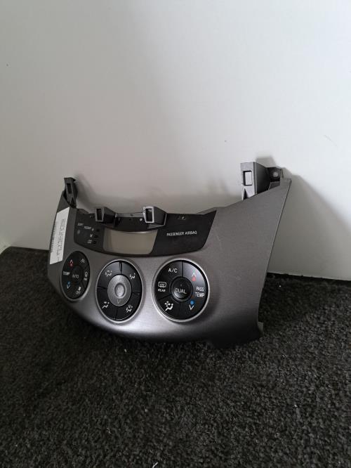 Image Commande chauffage - TOYOTA RAV4 3