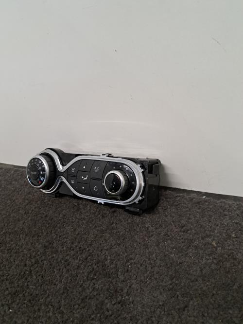 Image Commande chauffage - RENAULT TWINGO 3