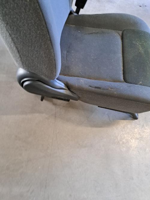 Image Siege avant droit - NISSAN NV200
