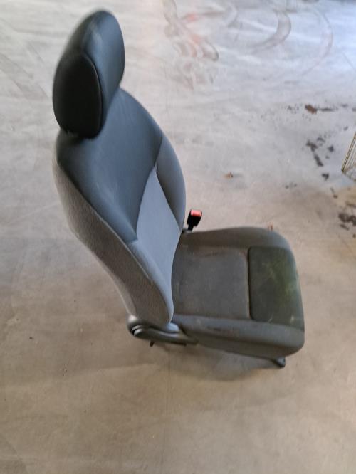 Image Siege avant droit - NISSAN NV200