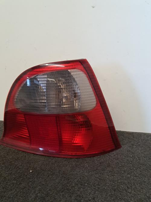 Image Feu arriere principal droit (feux) - ROVER 200 2