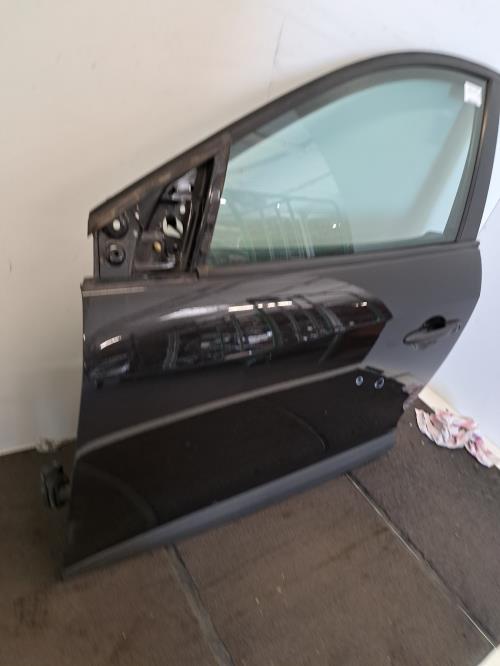 Image Porte avant gauche - RENAULT MEGANE 3