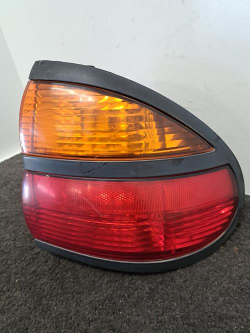 Image Feu arriere principal droit (feux) - RENAULT LAGUNA 1