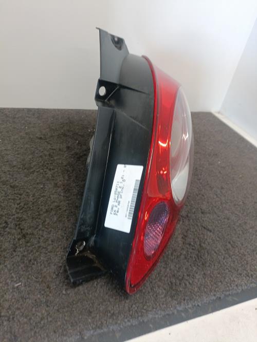 Image Feu arriere principal droit (feux) - FORD KA 2