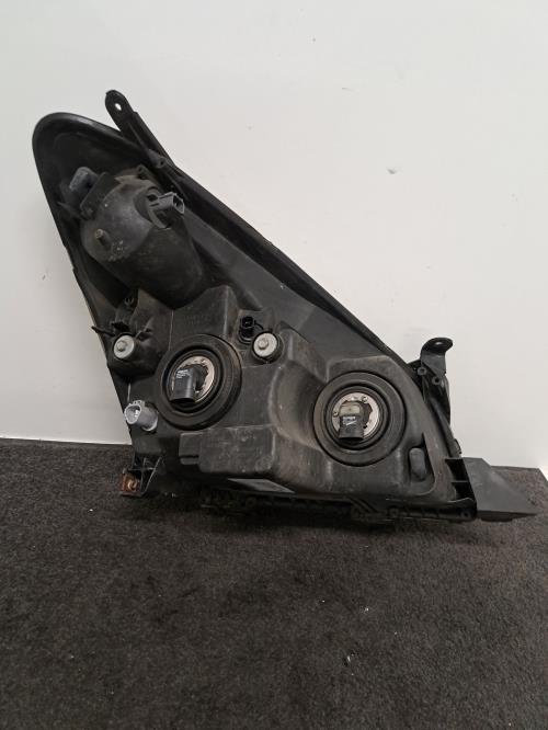 Image Optique avant principal gauche (feux)(phare) - TOYOTA COROLLA VERSO 2