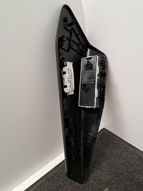 Image Interrupteur de leve vitre avant gauche - VOLKSWAGEN ID.4 PERFORMANCE