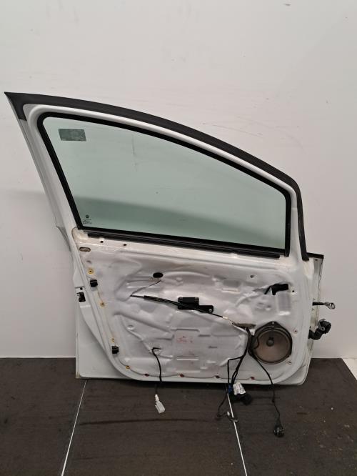Image Porte avant gauche - FIAT PUNTO 3