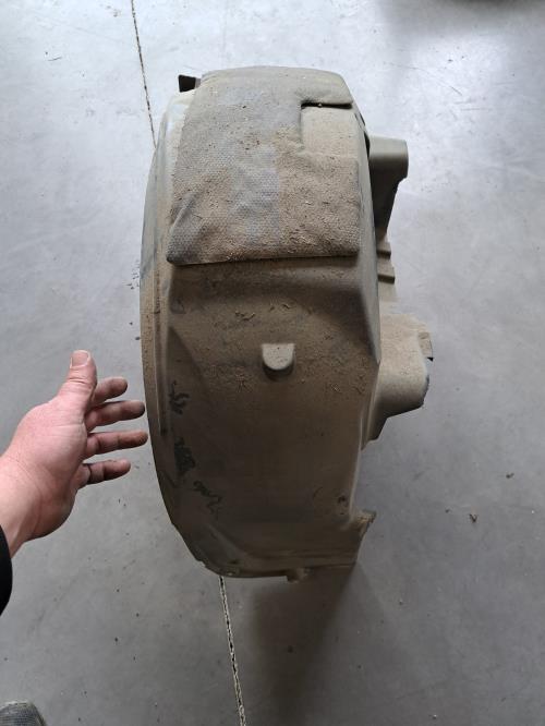 Image Pare boue arriere droit - FIAT 500E