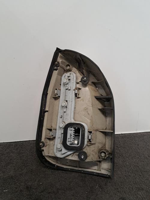 Image Feu arriere principal droit (feux) - OPEL ZAFIRA A
