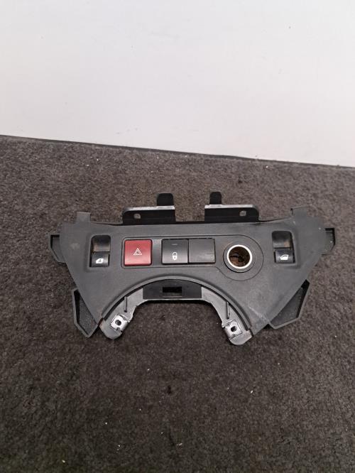 Image Interrupteur de leve vitre avant gauche - CITROEN BERLINGO 2