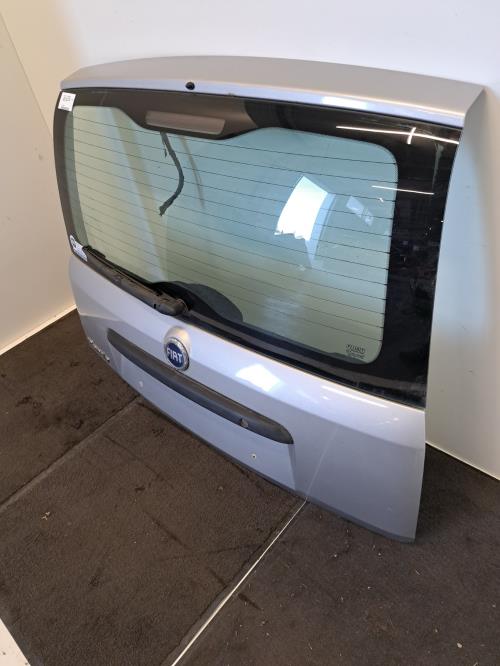 Image Malle/Hayon arriere - FIAT PANDA 2