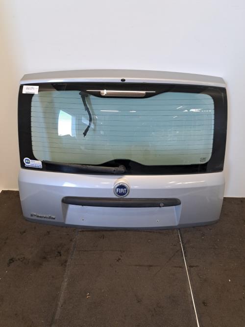 Image Malle/Hayon arriere - FIAT PANDA 2