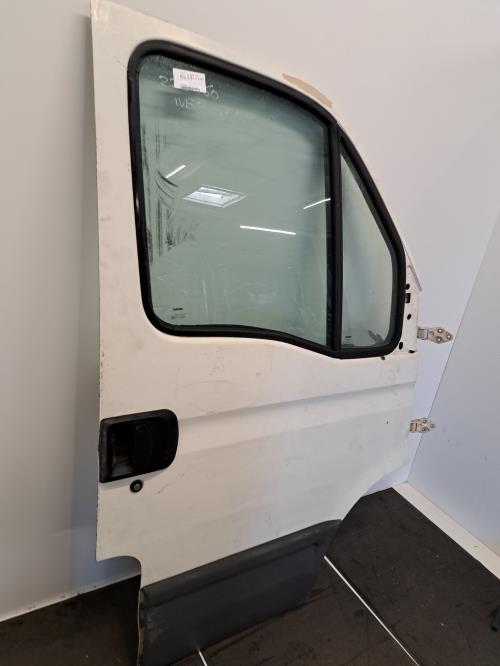 Image Porte avant droit - IVECO DAILY 3