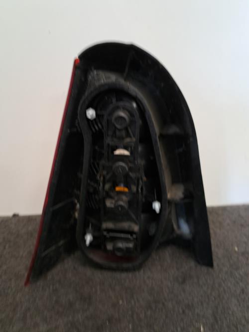 Image Feu arriere principal droit (feux) - MERCEDES CLASSE A 168