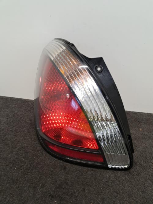Image Feu arriere principal gauche (feux) - KIA RIO 2