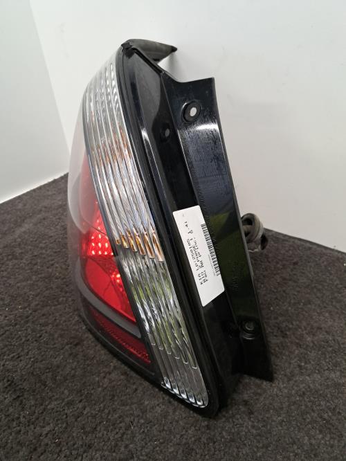 Image Feu arriere principal gauche (feux) - KIA RIO 2