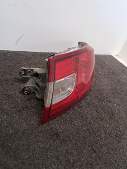 Image Feu arriere principal droit (feux) - RENAULT CLIO 4