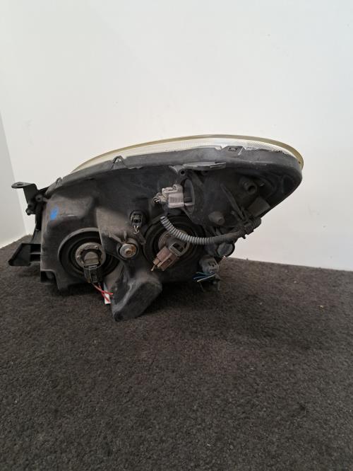 Image Optique avant principal droit (feux)(phare) - TOYOTA COROLLA VERSO 2