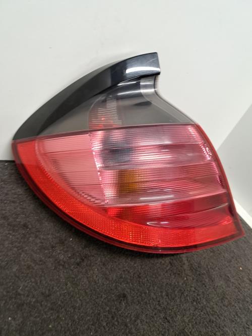 Image Feu arriere principal gauche (feux) - MERCEDES CLASSE C 203 COUPE SPORT