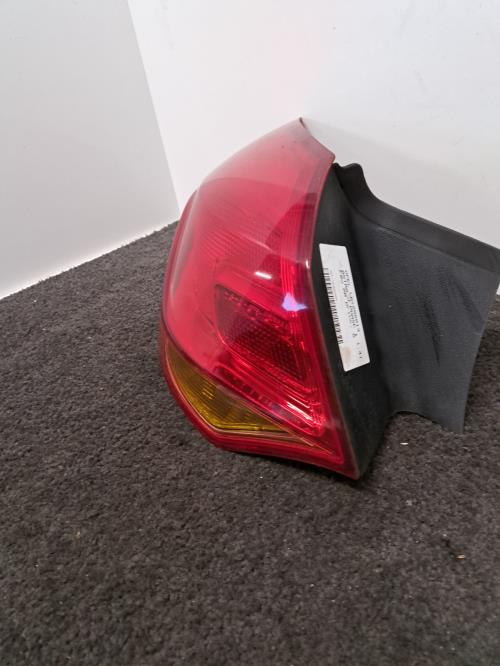 Image Feu arriere principal gauche (feux) - OPEL ASTRA J