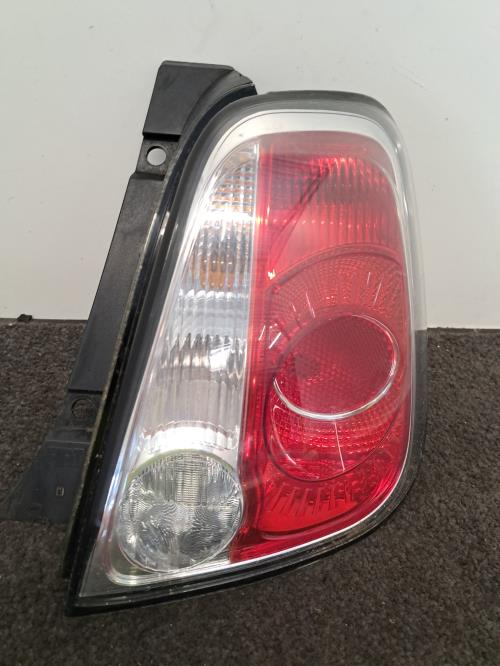 Image Feu arriere principal droit (feux) - FIAT 500 2
