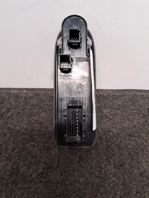 Image Interrupteur de leve vitre avant gauche - CITROEN C5 2