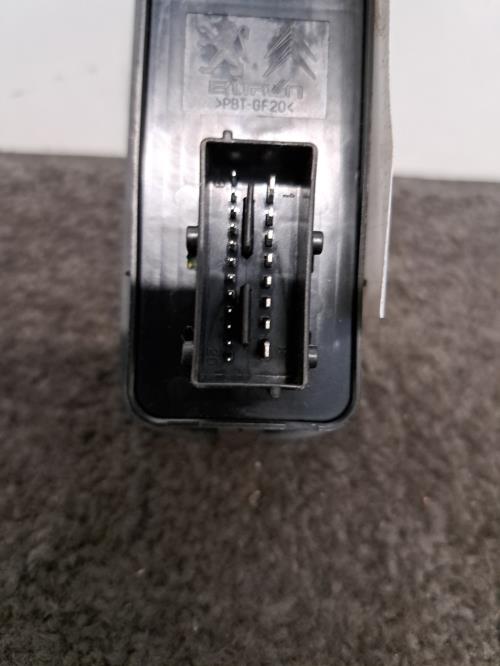 Image Interrupteur de leve vitre avant gauche - CITROEN C5 2