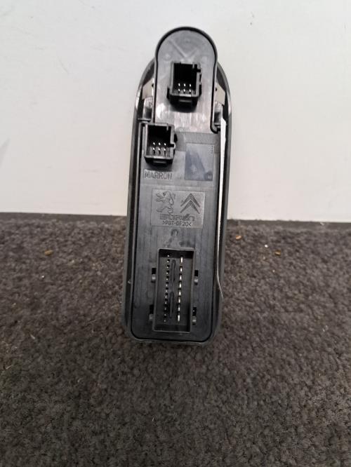 Image Interrupteur de leve vitre avant gauche - CITROEN C5 2