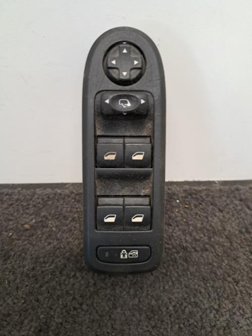 Image Interrupteur de leve vitre avant gauche - CITROEN C5 2