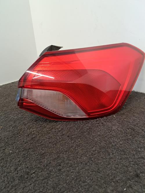 Image Feu arriere principal droit (feux) - FORD FOCUS 4