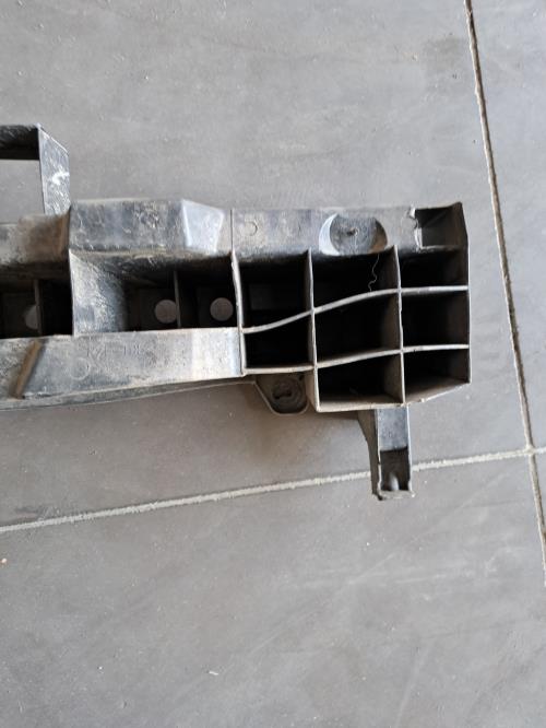 Image Renfort pare choc arriere (traverse) - RENAULT CLIO 4