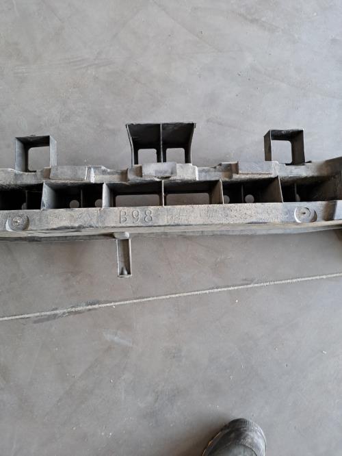 Image Renfort pare choc arriere (traverse) - RENAULT CLIO 4