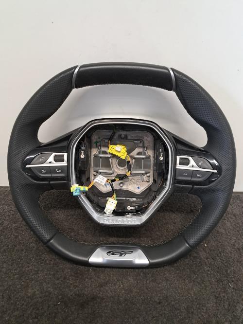 Image Volant - PEUGEOT 5008 2