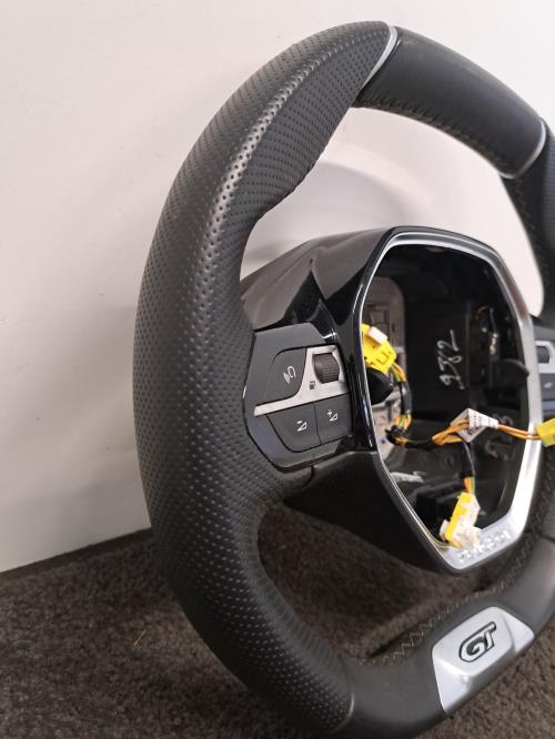 Image Volant - PEUGEOT 5008 2