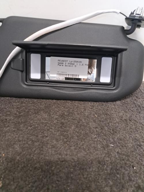 Image Pare soleil droit - PEUGEOT 5008 2