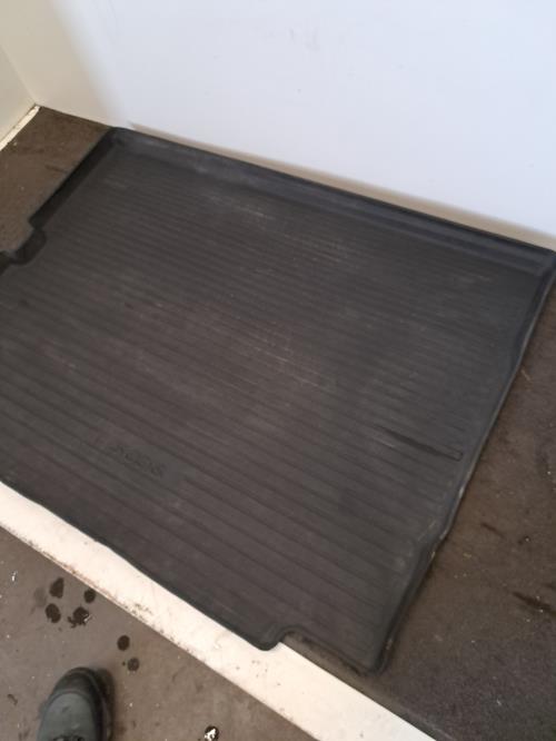 Image Tapis de coffre - PEUGEOT 5008 2