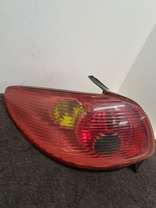 Image Feu arriere principal gauche (feux) - PEUGEOT 206