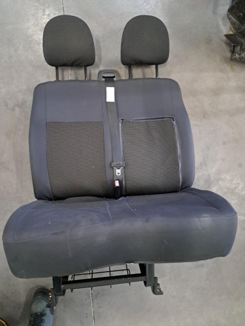 Image Siege avant droit (banquette double) - PEUGEOT EXPERT 2