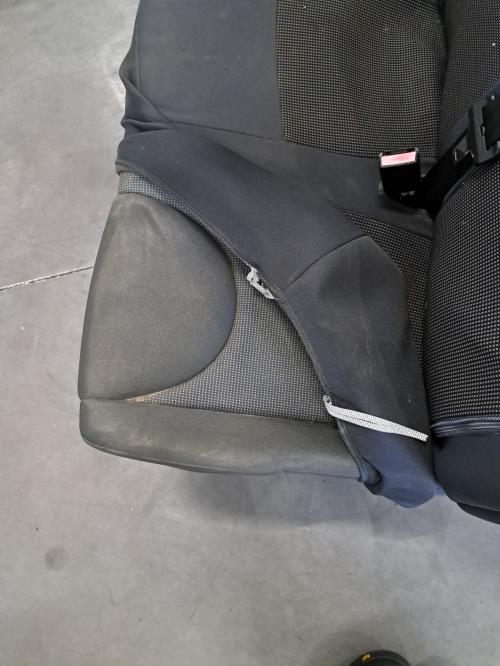 Image Siege avant droit (banquette double) - PEUGEOT EXPERT 2