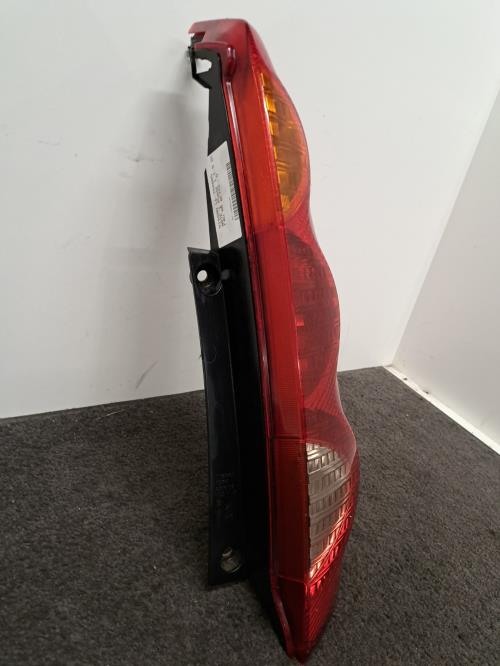 Image Feu arriere principal droit (feux) - NISSAN NOTE 1