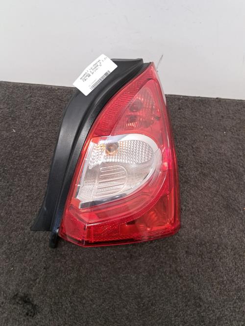 Image Feu arriere principal droit (feux) - RENAULT TWINGO 2