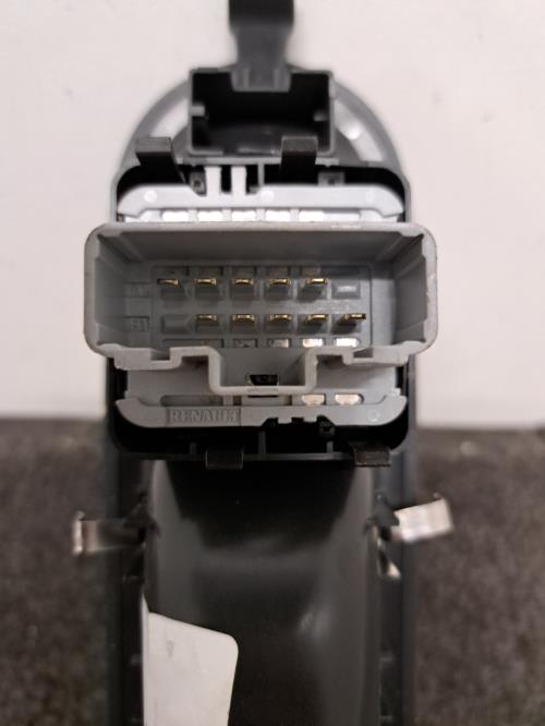 Image Interrupteur de leve vitre avant gauche - RENAULT TWINGO 2